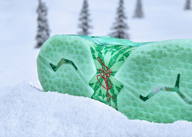 LeBron XI Noël