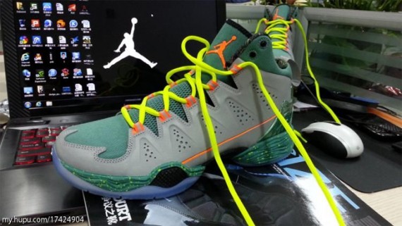 jordan-melo-m10-christmas-06-570x321