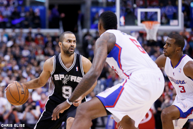 Tony Parker pris dans la tenaille