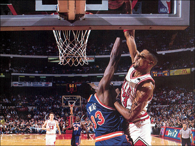 Le 20 mai 1994, Scottie Pippen postérize Pat Ewing | Basket USA