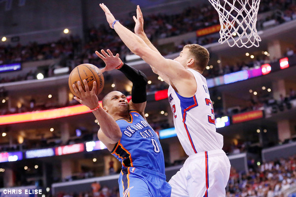 Blake Griffin gène Russell Westbrook