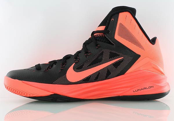 La Hyperdunk 2014 disponible en versions haute et basse Basket USA