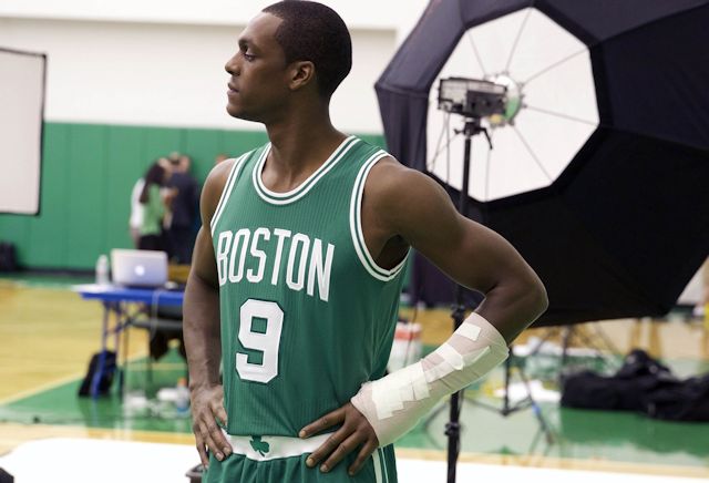 Rajon Rondo répond aux rumeurs sur sa blessure