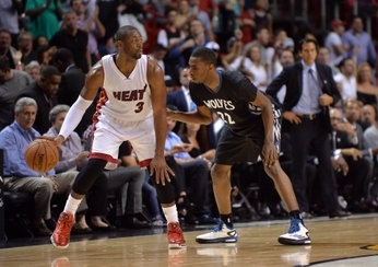 Heat - Wolves : Chris Bosh et Dwyane Wade assurent l'essentiel