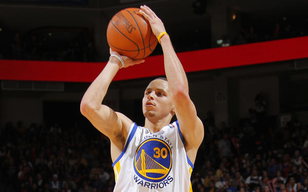 Stephen Curry inscrit 77 tirs à 3-points de suite à l'entraînement