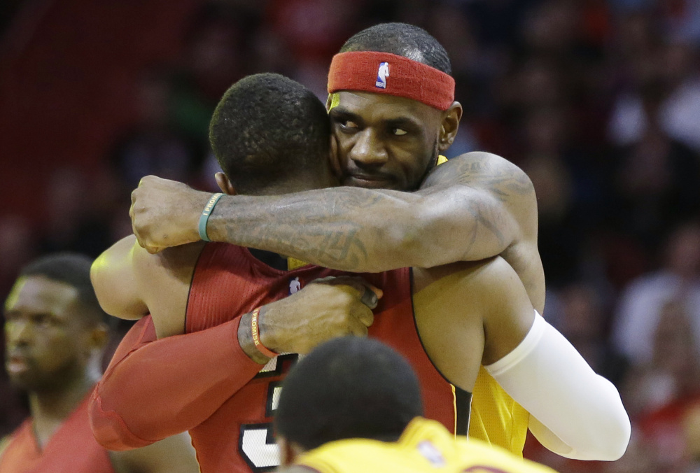 Course aux playoffs : LeBron James séduit par l’idée d'affronter enfin Dwyane Wade