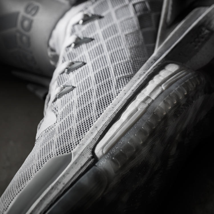 derrick-rose-6-shoe-adidas-017