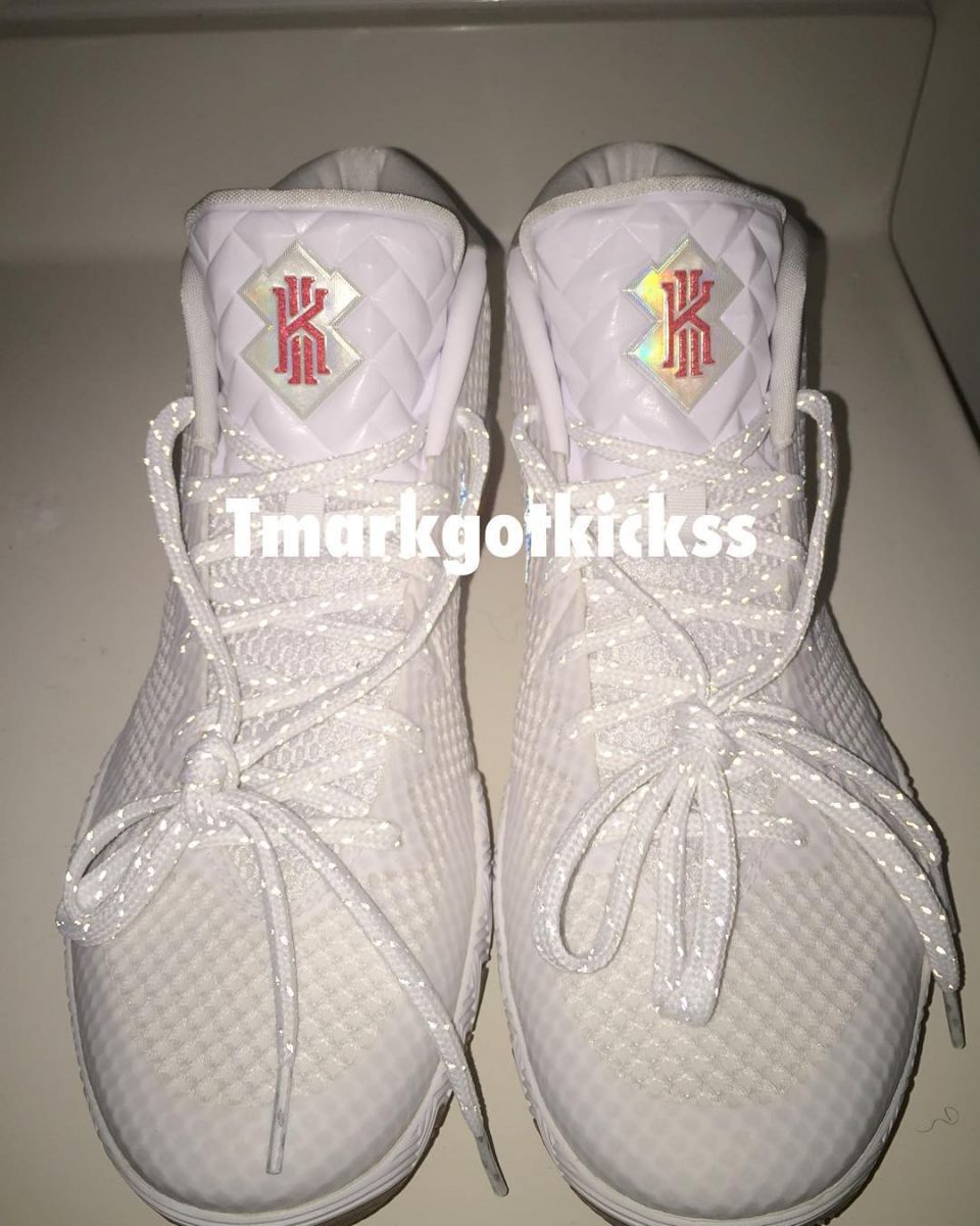 Nike-Kyrie-1-3