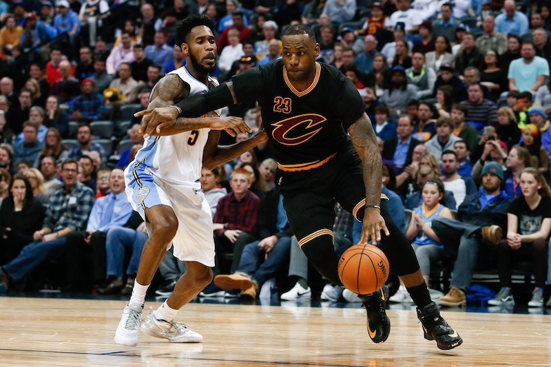 Joueurs de la semaine : LeBron James et Chris Paul récompensés