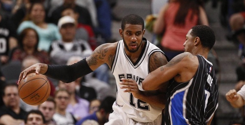 San Antonio - Orlando : LaMarcus Aldridge en patron