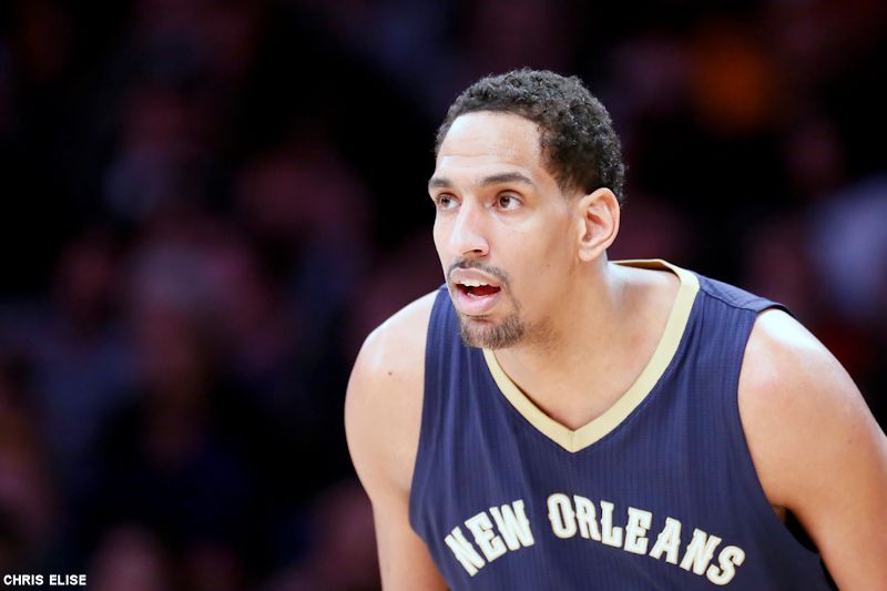 141207_lakers_v_pelican_017-1