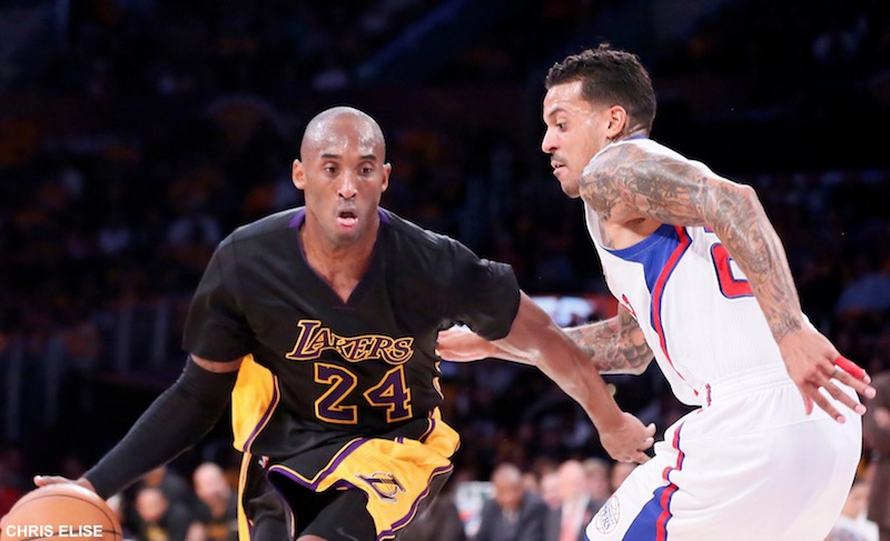 Kobe Bryant gribouille des systèmes dès qu'il a du temps libre