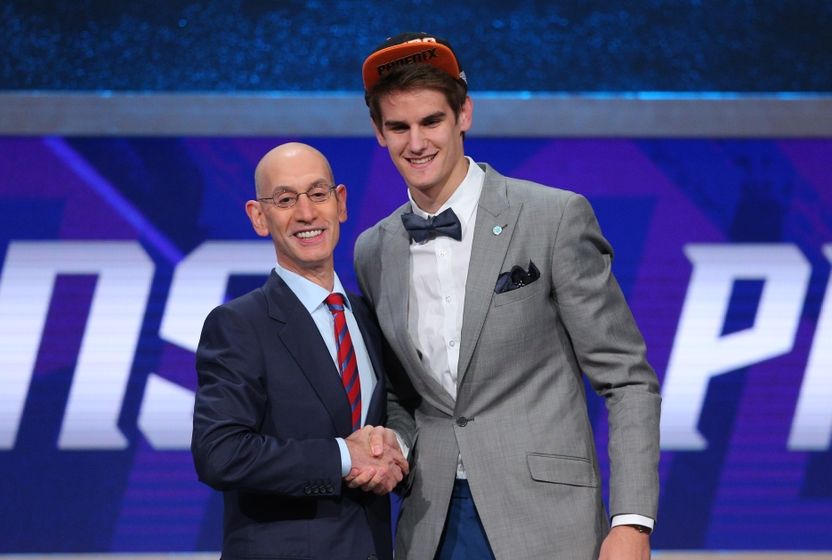 dragan-bender-adam-silver-nba-nba-draft-832x560