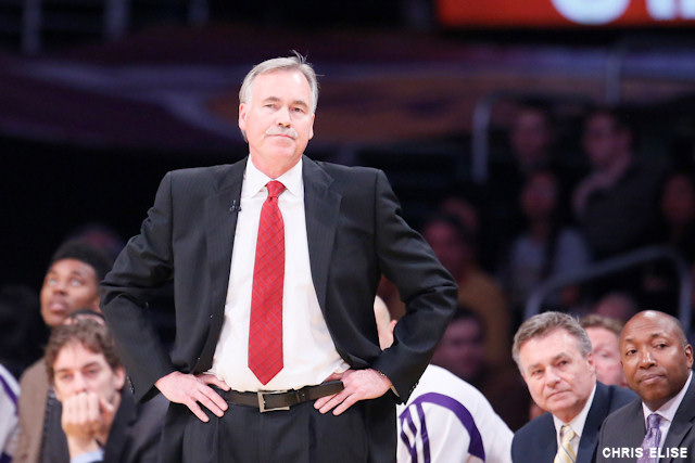 Arrivé après 10 matches en 2012, D'Antoni avait dû composer avec un duo Kobe-Howard qui ne s'entendait pas, et un Nash rouillé.