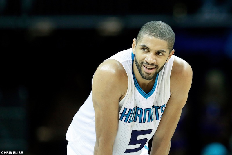 Auteur de 17 de ses 20 points dans le seul 3e quart-temps, le Français, discret au scoring en ce début de saison, a pris les choses en main avec brio pour offrir à Charlotte sa première victoire à domicile