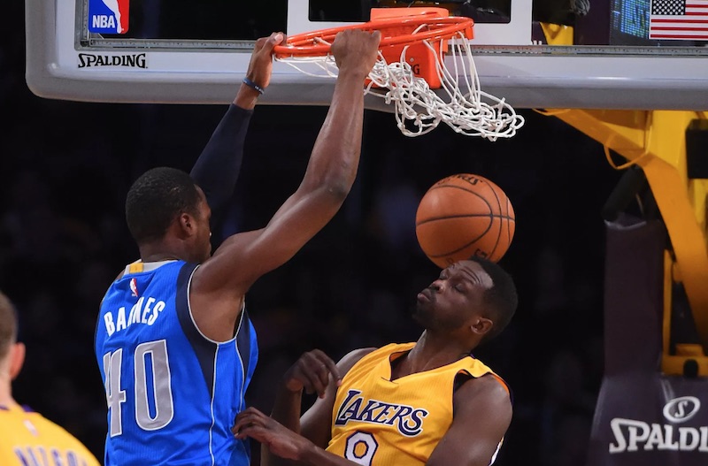 12e défaite de suite des Lakers face aux Mavs