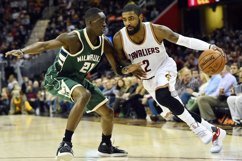 Le meneur de Cleveland a livré une prestation de haut rang avec 31 points, 6 rebonds et 13 passes décisives (record personnel), tandis que King James s'est à nouveau montré à son avantage dans tous les compartiments du jeu avec 29pts, 9rbds et 6pds.