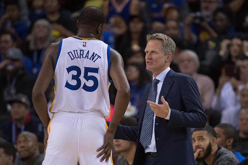 Moins il shoote, plus Kevin Durant est efficace...
