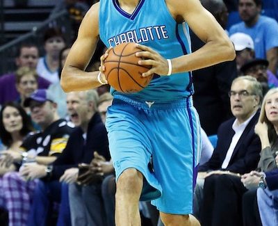 Jordan ou Kobe » ? L'interview décalée de Nicolas Batum Jordan ou Kobe » ? L'interview décalée de Nicolas Batum