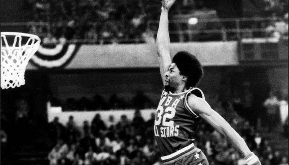 Happy Birthday Julius Erving le saut de l ange Basket USA