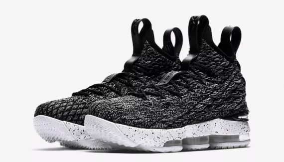 lebron james chaussure 2019