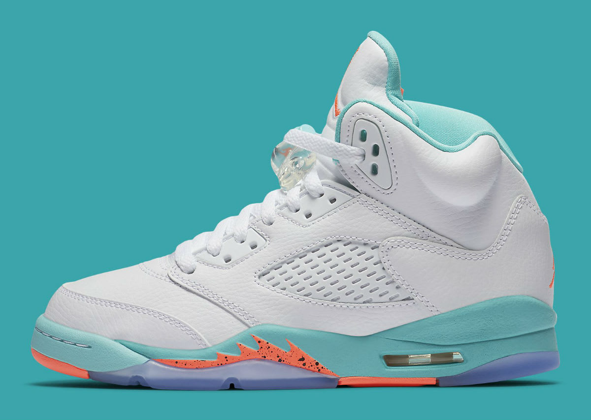 turquoise jordan 5