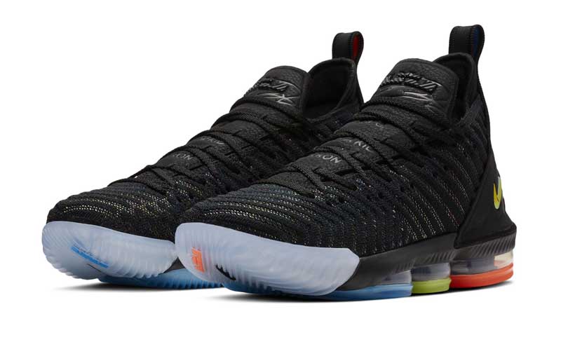 Nike trois coloris dans les tuyaux pour la LeBron 16 Basket USA