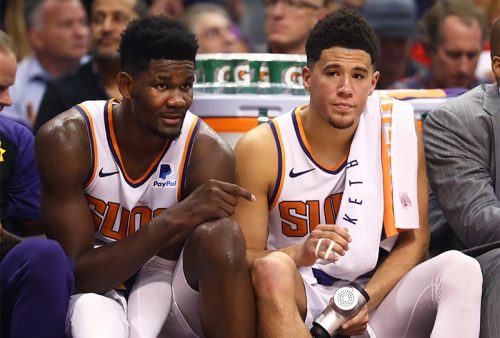En feu, Devin Booker éclipse le duel des rookies Ayton ...