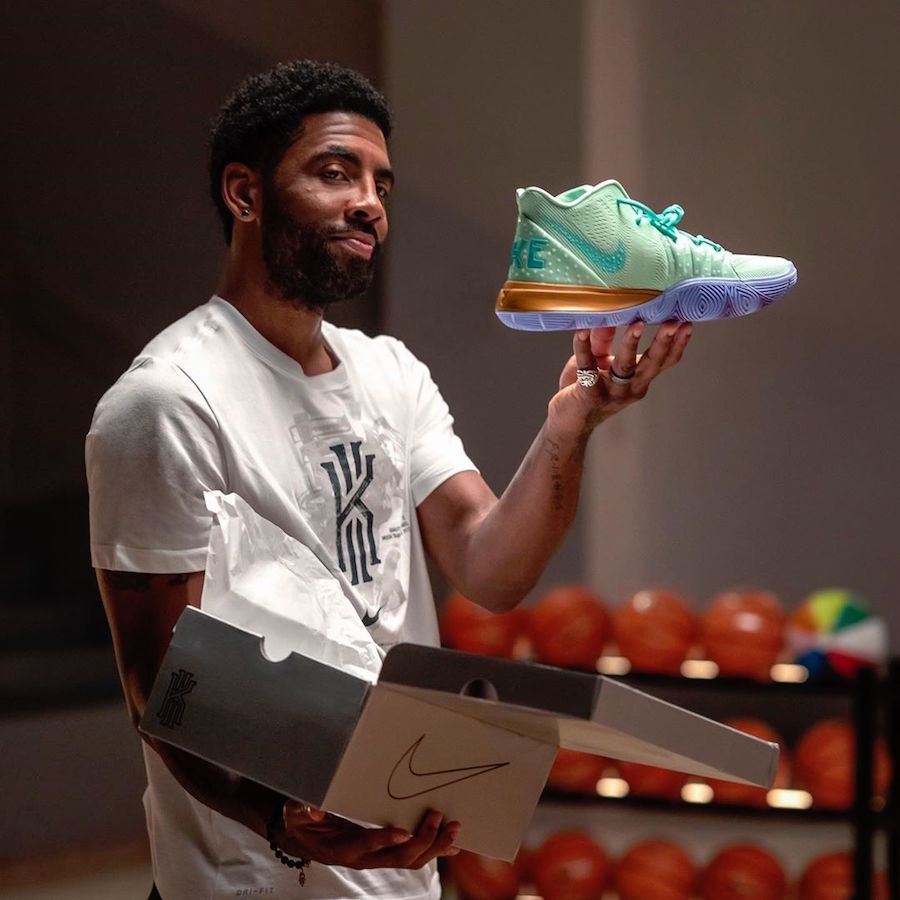Kyrie Irving presente sa collection Bob l eponge Basket USA