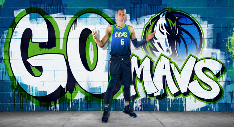 Un graffiti pour le nouveau maillot des Mavericks Basket USA