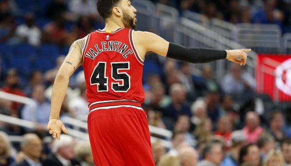 La petite histoire du numéro 45 de Denzel Valentine, porté par Michael  Jordan avant lui | NBA | Basket USA