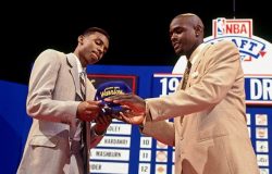 Le 30 juin 1993, le premier choix de la Draft, Chris Webber, est échangé contre Penny Hardaway