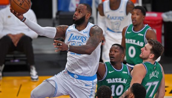 Photo of Les Lakers rebondissent avec l’autorité des Mavericks