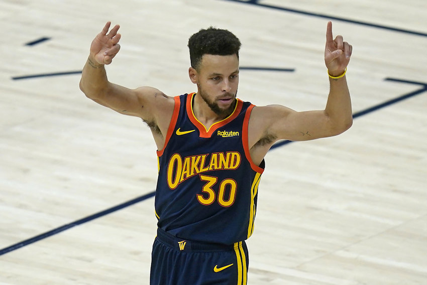 Tom Brady impressionne Stephen Curry par sa longévité et ses performances au plus haut niveau.