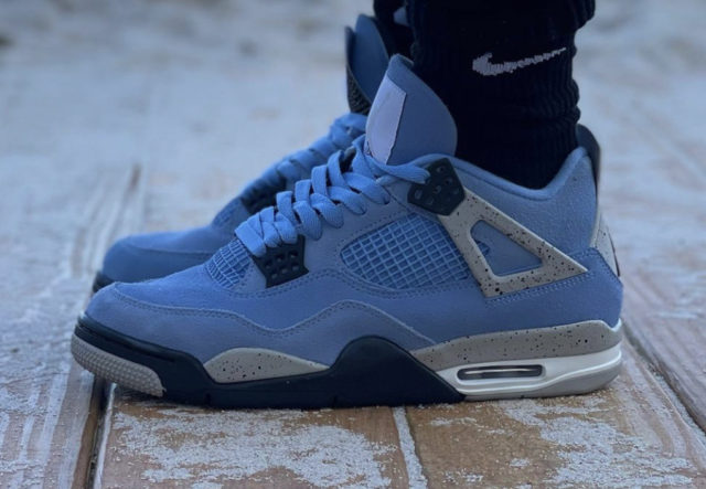 Le ciel à vos pieds avec la « Air Jordan 4 SE University Blue » | NBA |  Basket USA