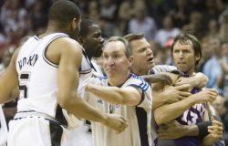 Le 14 mai 2007, un gros tampon de Robert Horry fait exploser les Suns