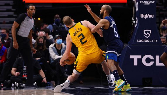 Season over for Joe Ingles |  NBA