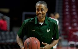 Rod Strickland quitte la G-League pour Long Island