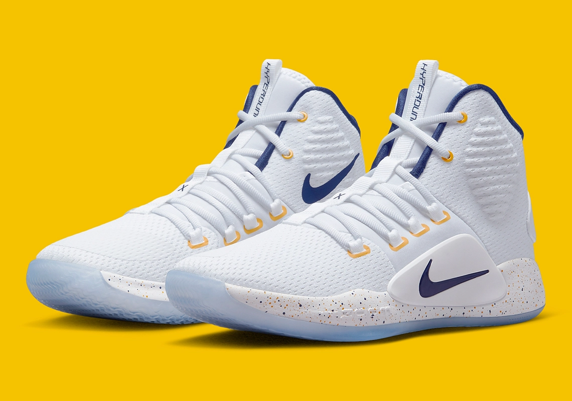 Chaussure de basket nike hyperdunk sale