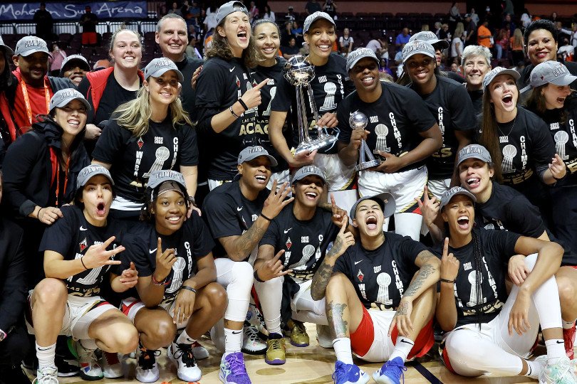 Becky Hammon and her Las Vegas Aces WNBA champions!