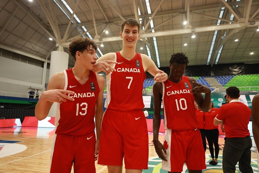 Le Wembanyama canadien mesure 2m28