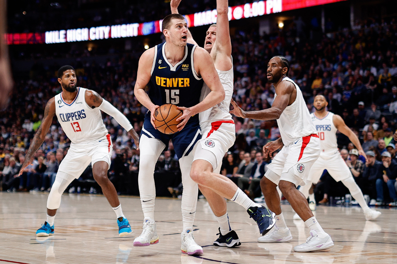 Dans un nouveau scénario totalement fou, Nikola Jokic punit les Clippers en  prolongation | NBA