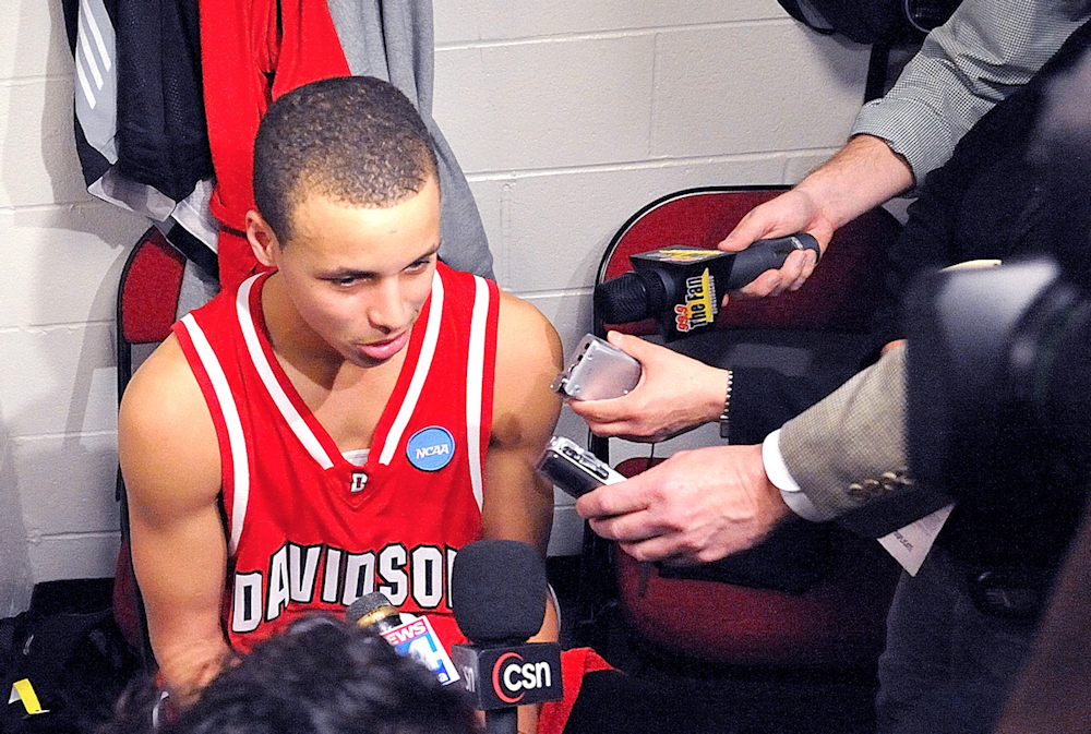 Stephen Curry / Apple TV