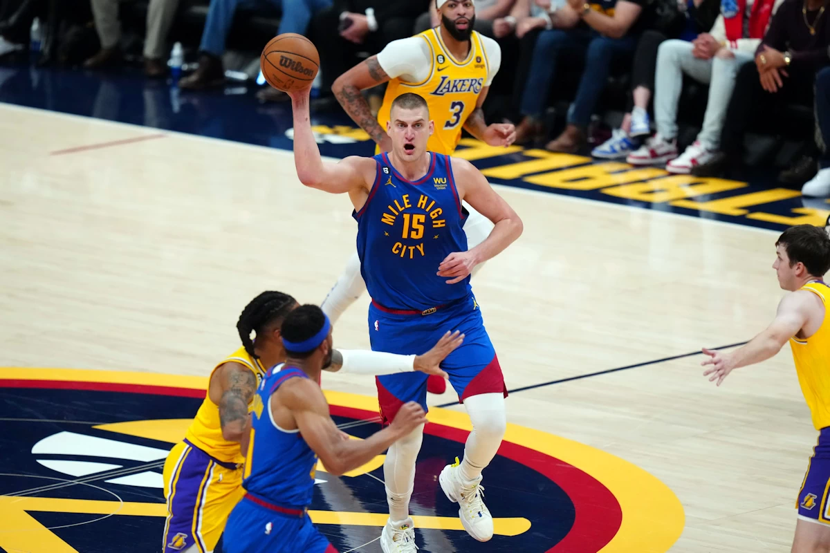 audience lakers nuggets