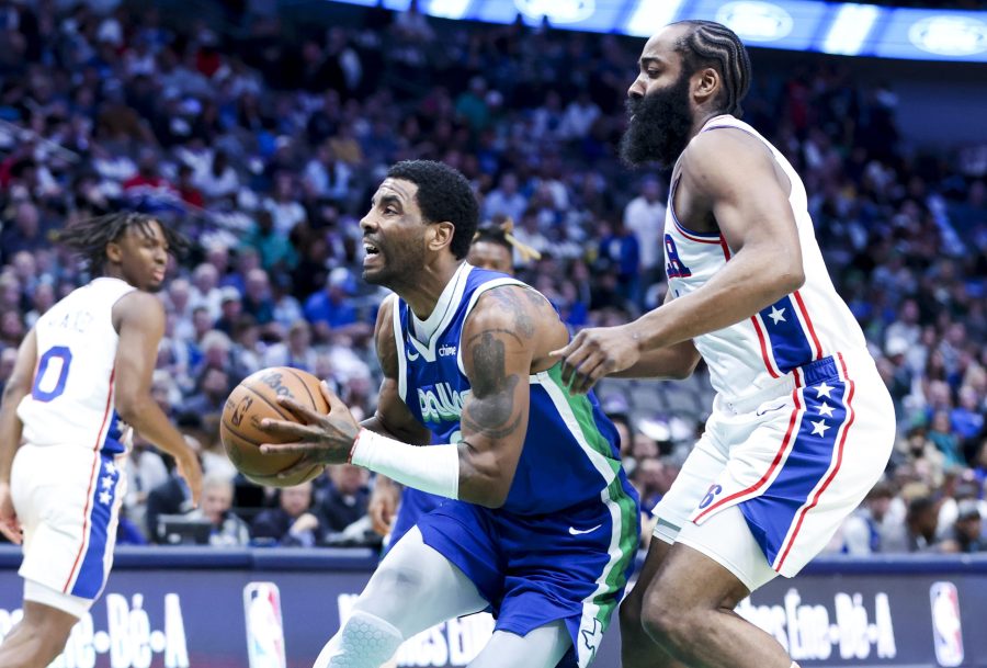 James Harden et Kyrie Irving, les deux principaux meneurs "free agents"