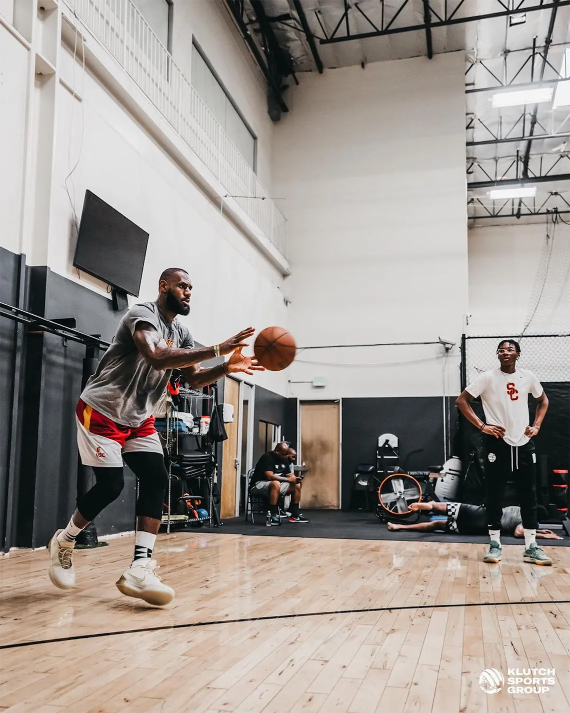 lebron 21
