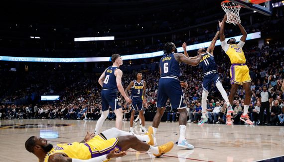 NBA : Humiliation pour les Lakers, balayés à domicile par Denver