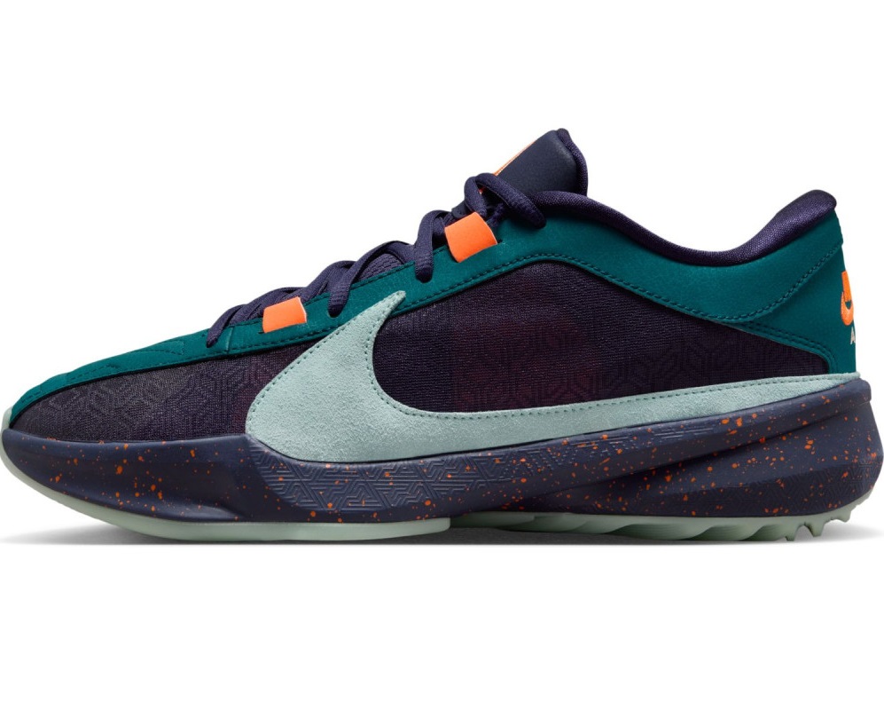 Zoom Freak 5