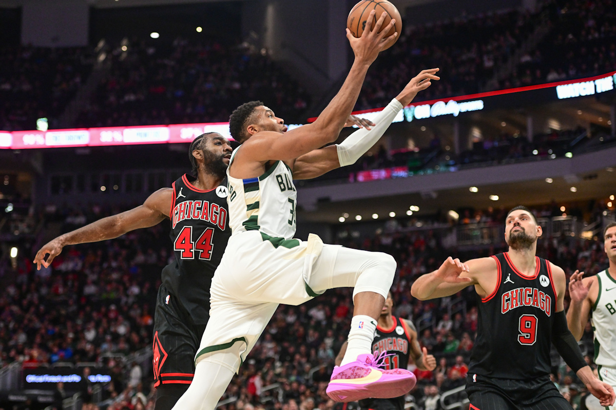 Giannis Antetokounmpo (Bucks)