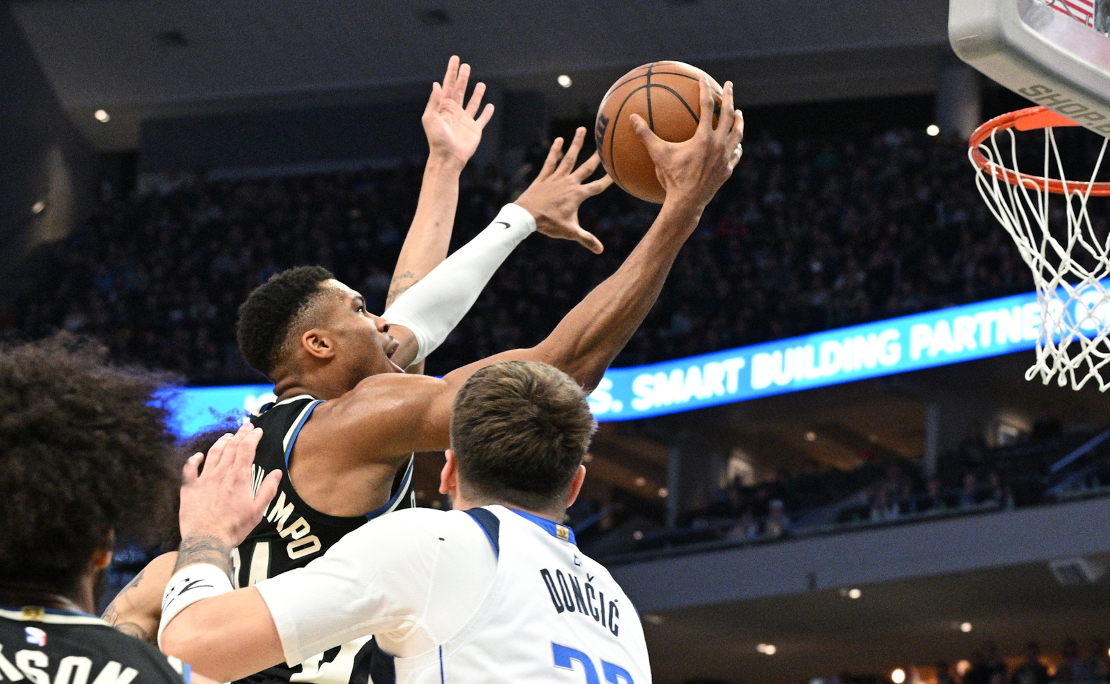 Giannis Doncic (Bucks - Mavericks)